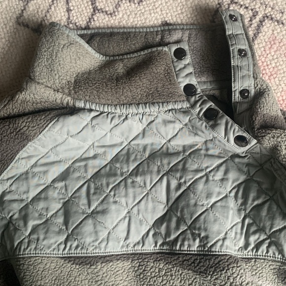 Abercrombie Quilted Camouflage Pullover - Picture 4 of 4